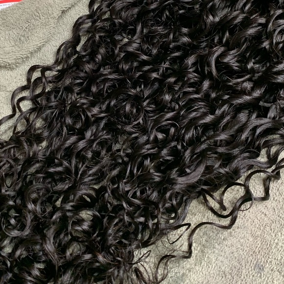 COIF’D BRUSH - Picture 4 of 4